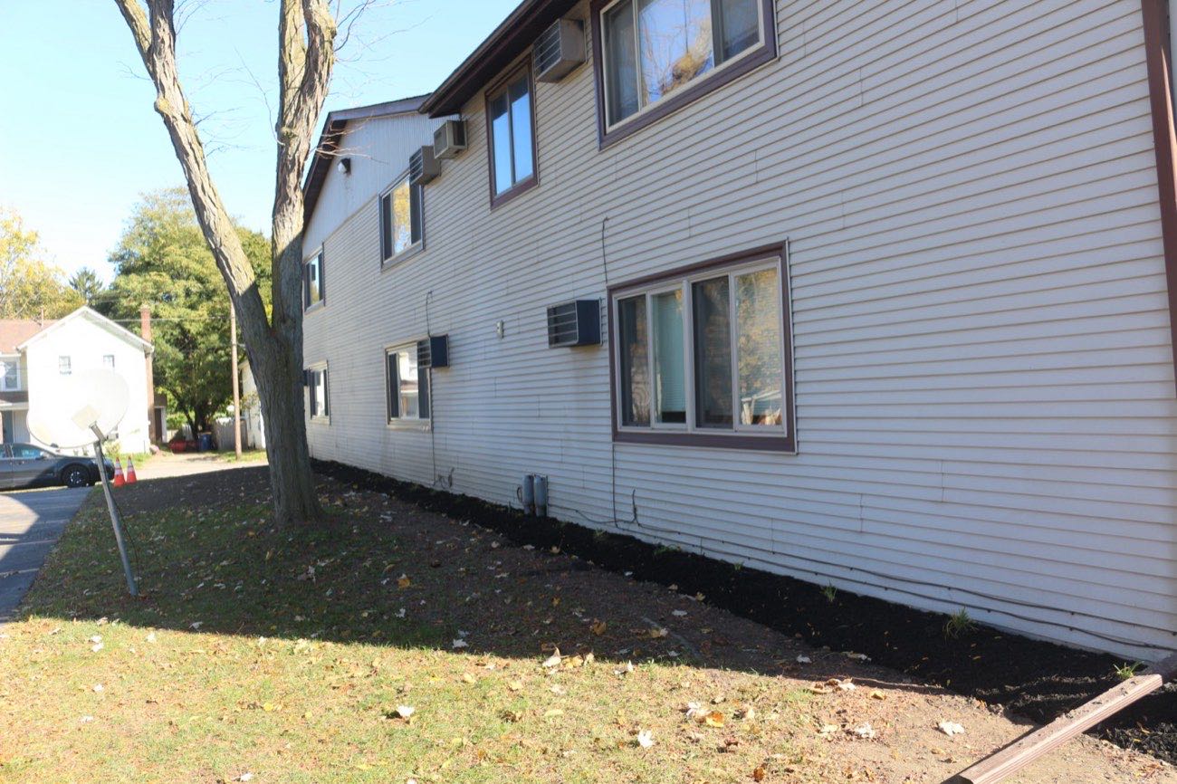 Market Square Apartments exterior